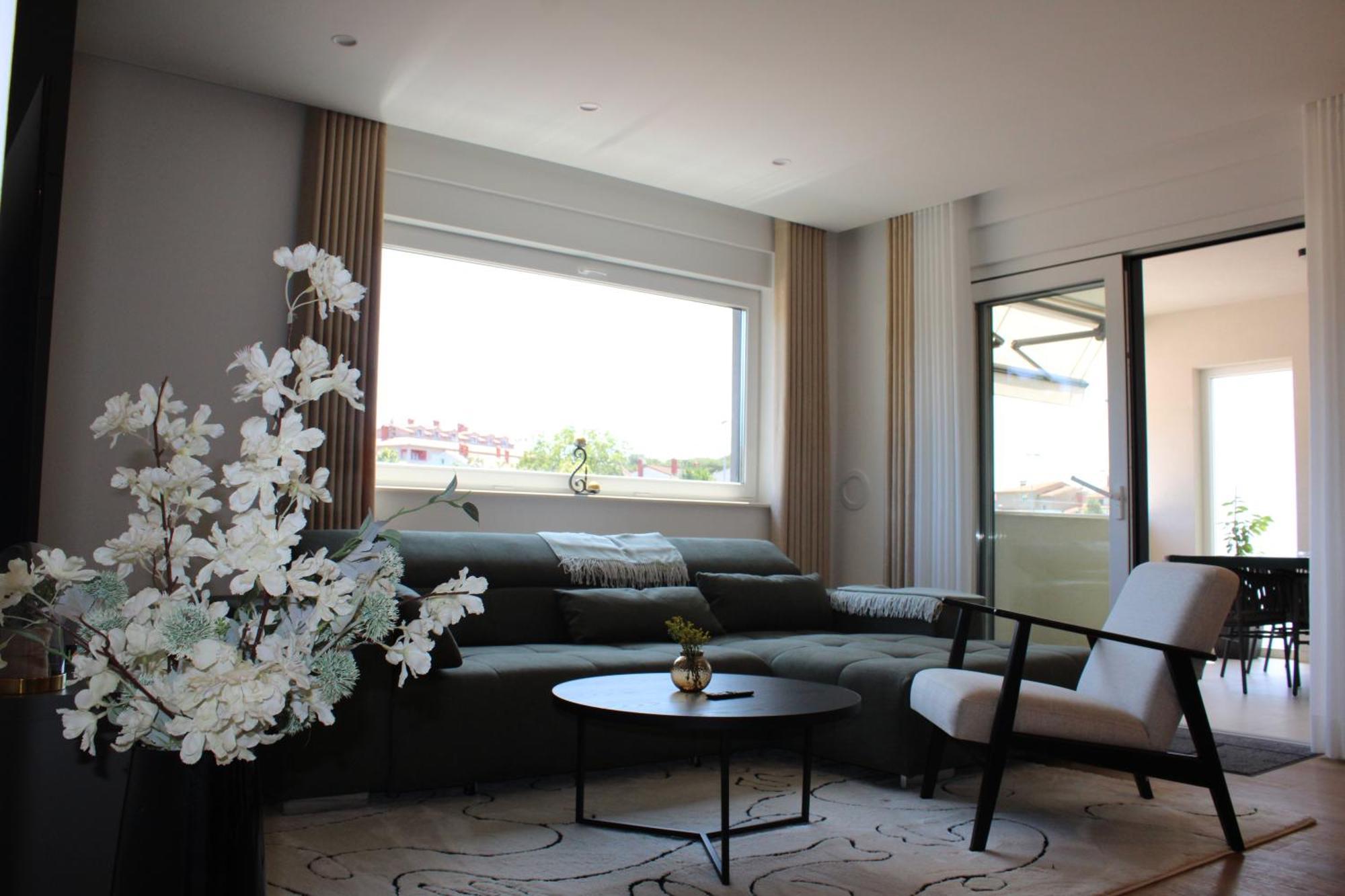 Luxury Mirjana